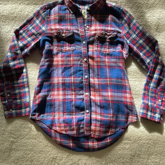 Hollister flannel 🌿 - Picture 3 of 6